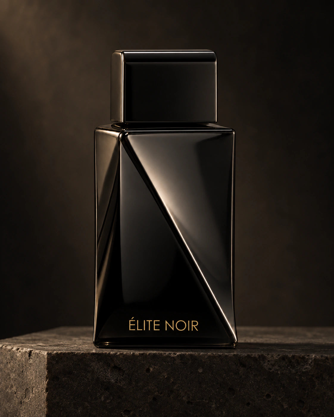 Élite Noir 75 ml bottle photographed on dark honed stone